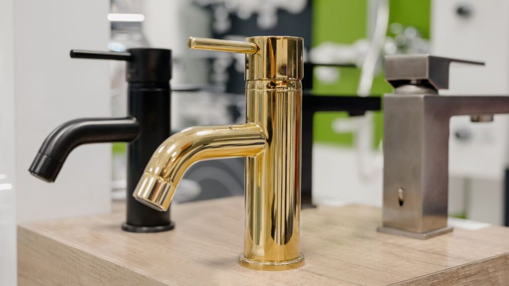 distintas griferías