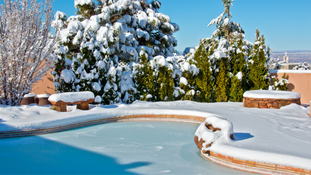 piscinas congelada por no usar invernador ni cobertor